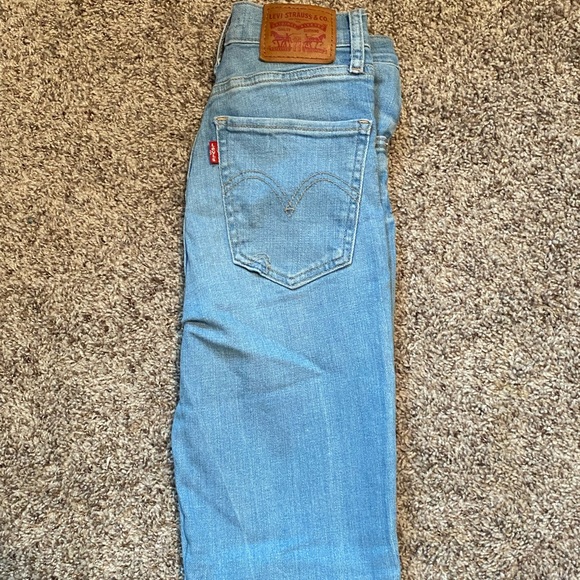Levi’s Mile High Skinny - Picture 4 of 4